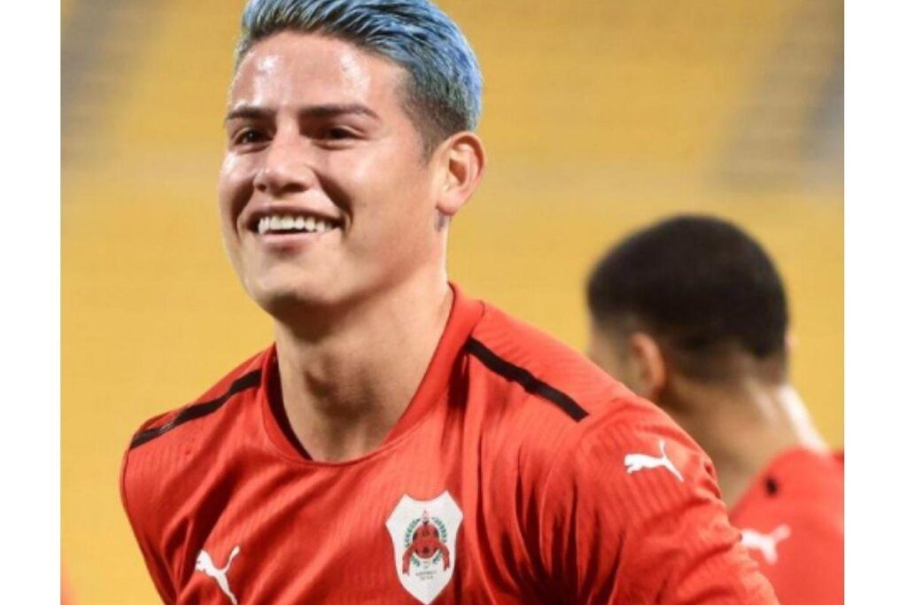 James foi homenageado em campo