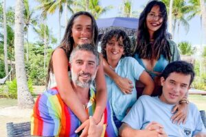 Marcos Mion apareceu dançando com a família em frente ao letreiro de Hollywood