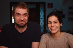 Maria Flor ao lado do filho e do marido Emanuel Aragão