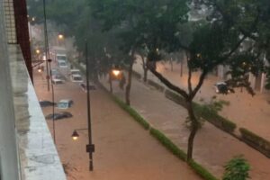 Chuvas em Petrópolis deixam mais de 100 pessoas mortas e pelos menos 35 desaparecidas