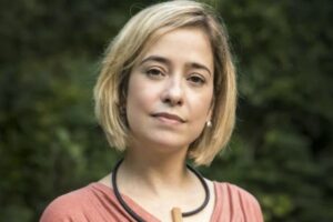 Paloma Duarte chama a atenção por semelhança das filhas