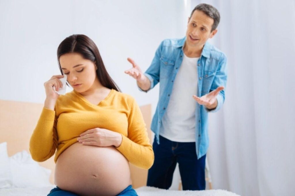 Mãe desabafa sobre nome bizarro que o pai quer dar para a filha: “Estou com medo dos julgamentos”