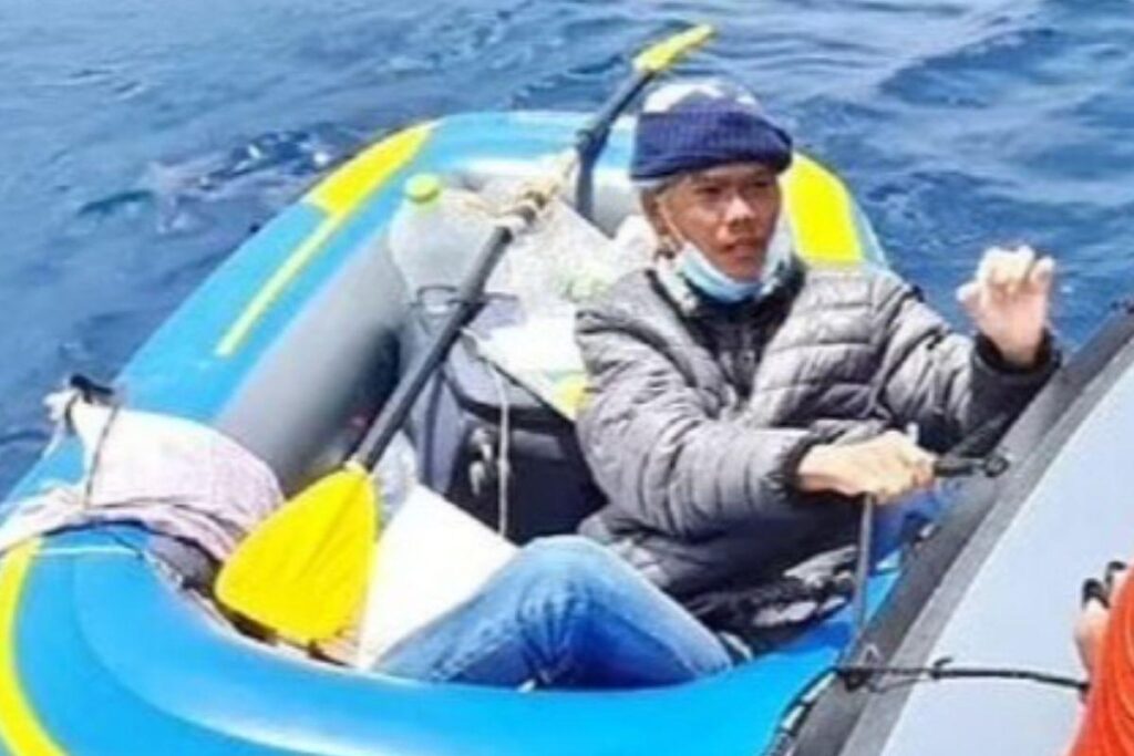 Homem é preso por remar por 2 semanas para rever a esposa que não via há 2 anos
