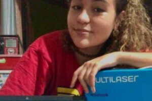 Brasileira que descobriu asteroide chama a atenção mundial após concluir estudos sobre galáxias