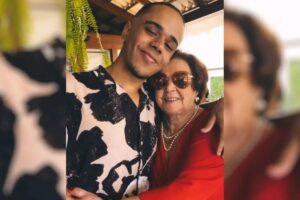 Idosa de 91 faz primeira tatuagem após neto passar no vestibular de medicina