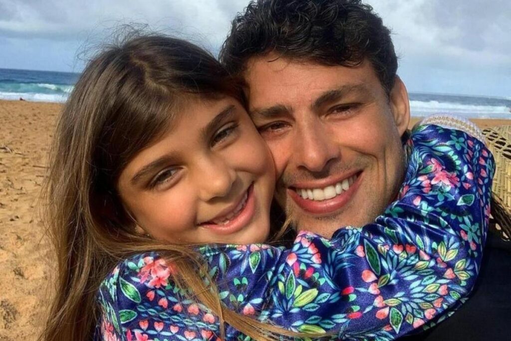 Cauã Reymond fala sobre futuro da filha com Grazi Massafera: “Tem meu apoio”