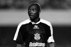 Freddy Rincón, ídolo do Corinthians, sofreu grave acidente de carro na Colômbia