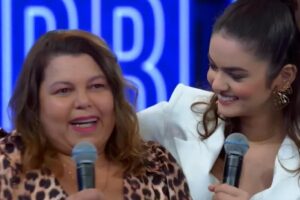 Mãe e pai de Eslovênia, ex-participante do BBB 22