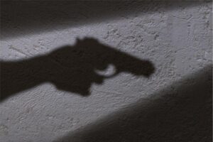 Segundo a PM, o pai foi preso por omissão de cautela