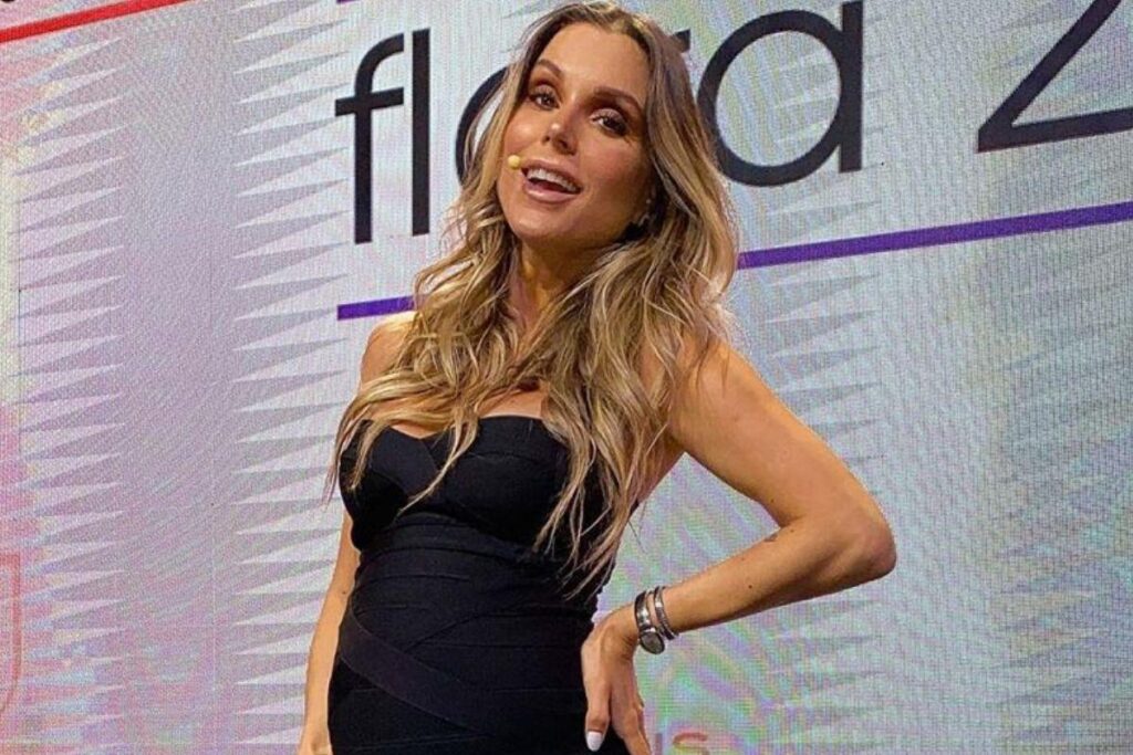 A apresentadora mostrou o look do filho nas redes