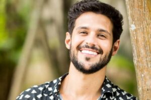 Irmão de Rodrigo Mussi atualiza sobre o estado de saúde do ex-BBB