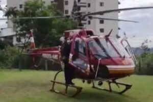 O menino foi imediatamente socorrido após a picada da cobra