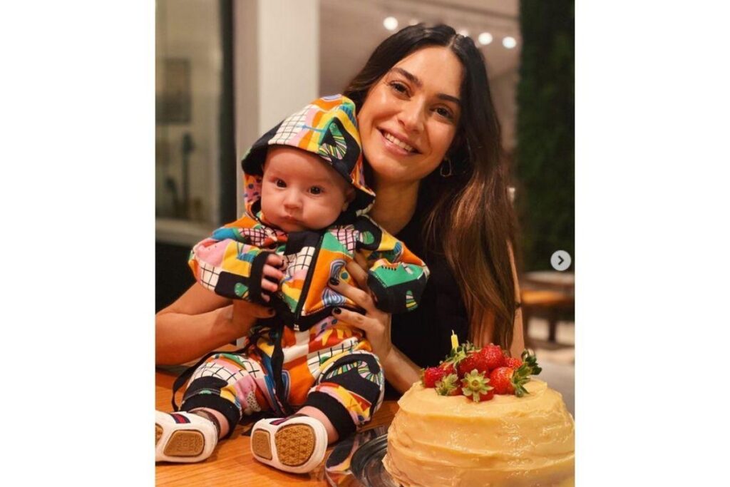Thaila Ayala fez uma reflexão sobre ser mãe no Dia das Mães