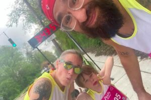 A atleta olímpica Kara Goucher criticou a família