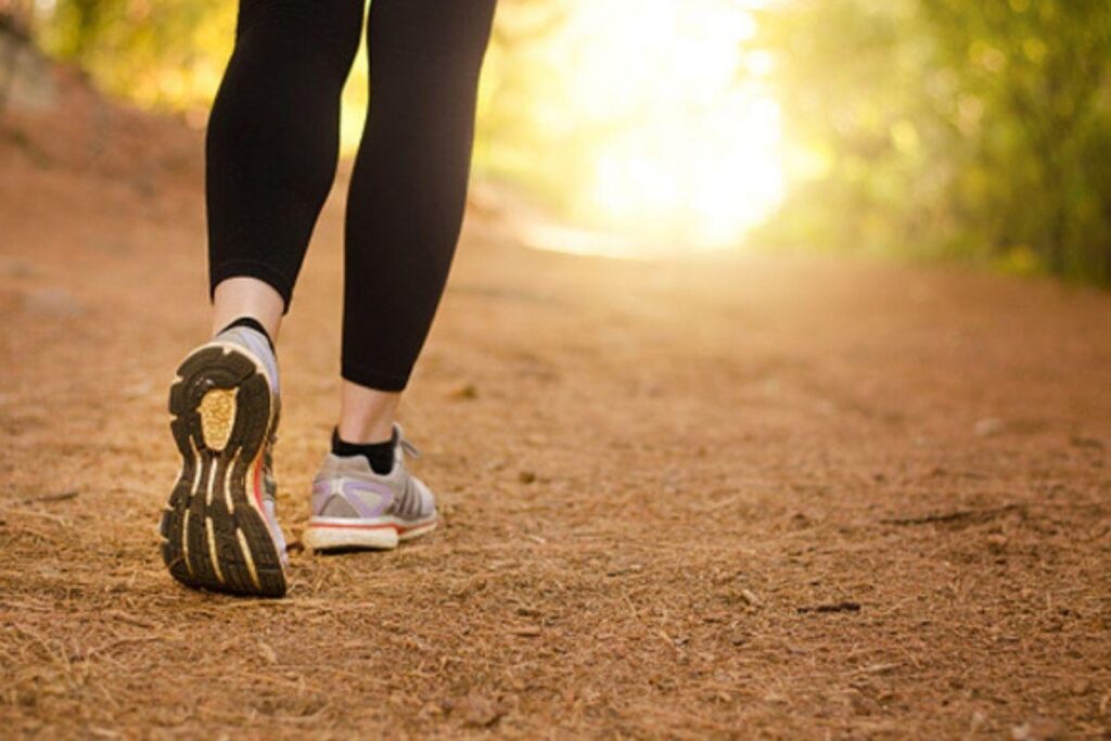 A mãe caiu durante a corrida mas brincou com a situação