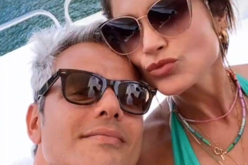 Fotos do casal comemorando o dia dos namorados