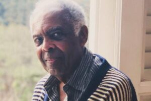 Gilberto Gil entra na onda das ‘dancinhas virais’ ao lado da neta: “Vovô tiktoker”