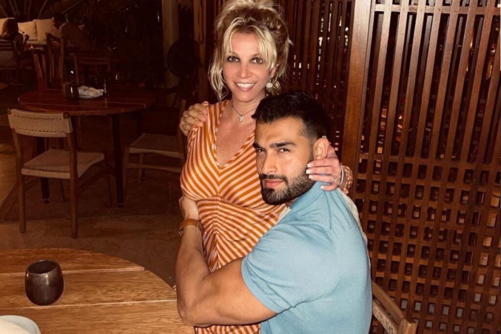 Britney Spears não vai chamar a família para casamento com Sam Ashgari que acontecerá hoje