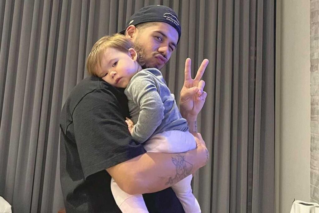 Ele compartilhou um momento carinhoso em família com Virginia e Maria Alice