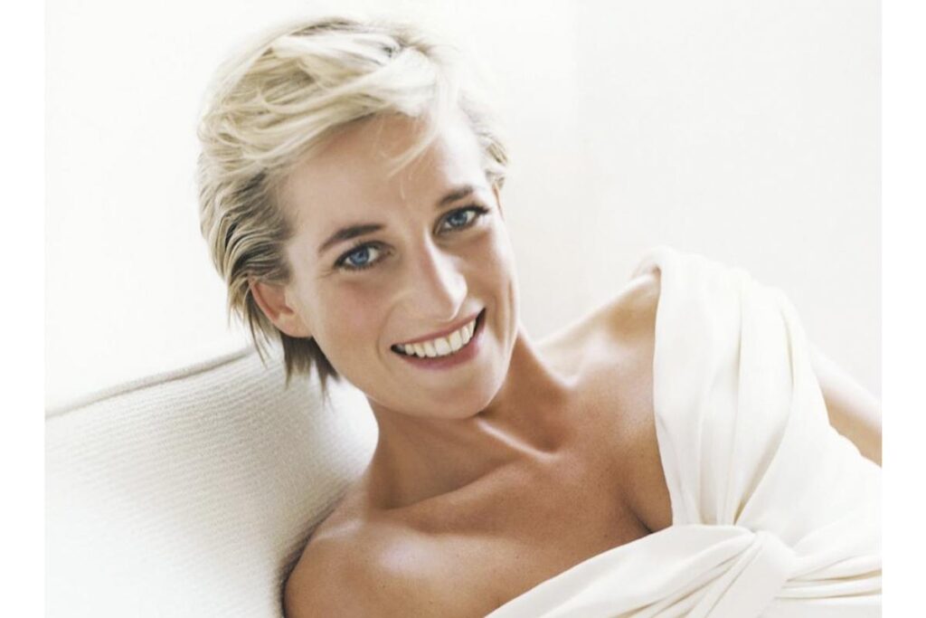 Carro de Lady Di após o acidente