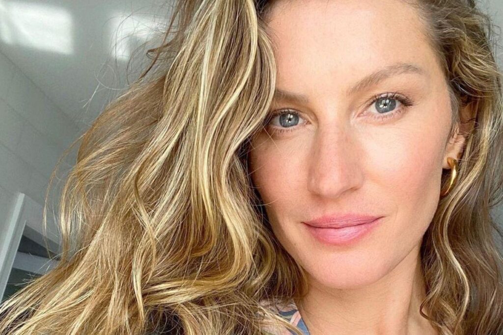 Gisele com os filhos Vivian e Benjamin, o enteado Jack e o marido Tom