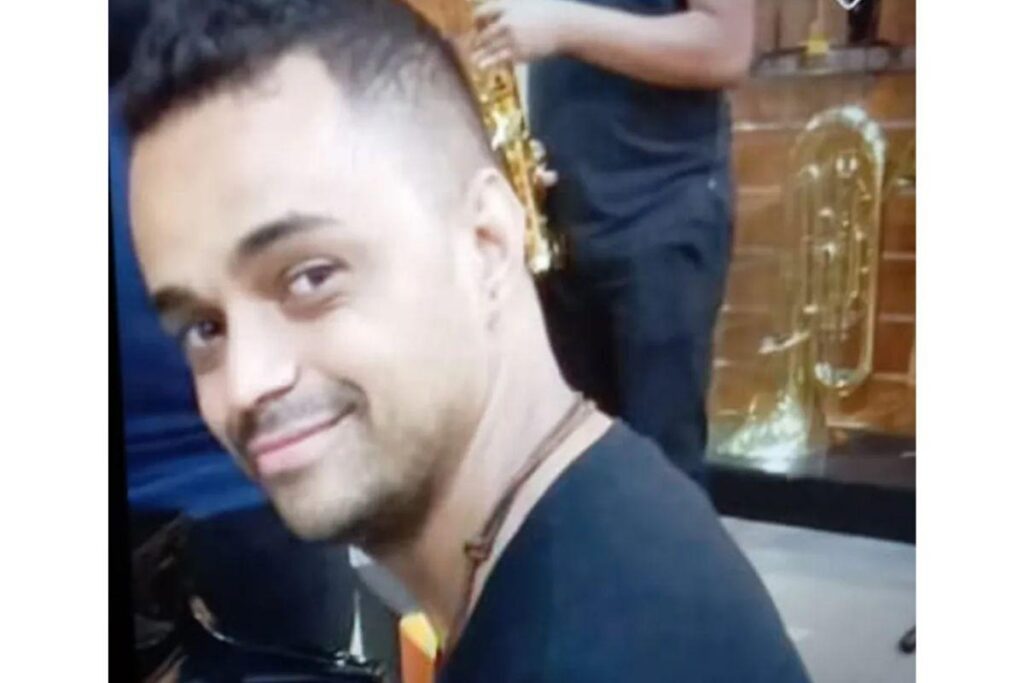 A mãe conseguiu fugir com a ajuda de um vizinho