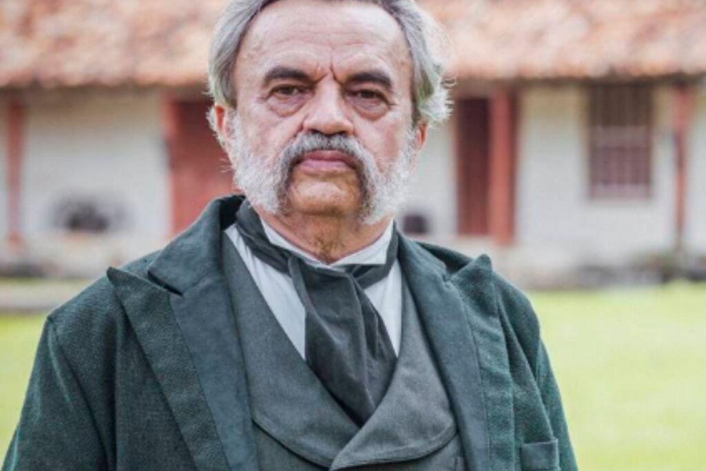 José Dumont foi preso e retirado da novela