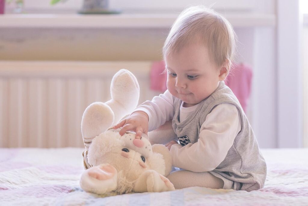 Veja 20 opções de nomes femininos americanos que são pouco usados para se inspirar a escolher um perfeito para a sua filha