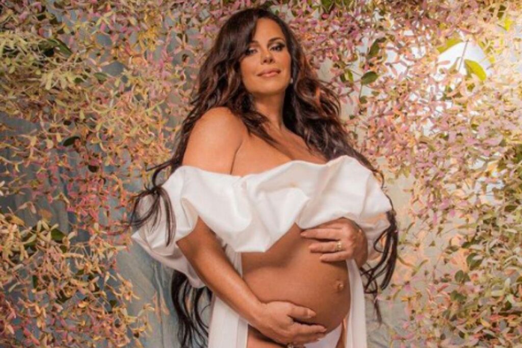 Viviane Araujo posta foto do filho no dia das crianças