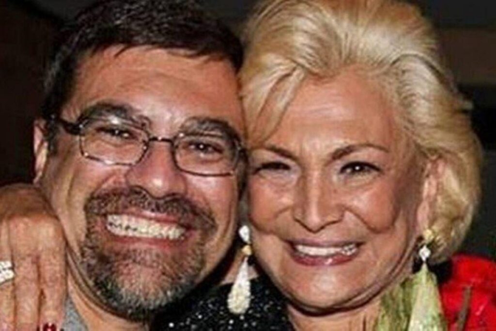 Filho de Hebe Camargo relata vida modesta após morte da mãe