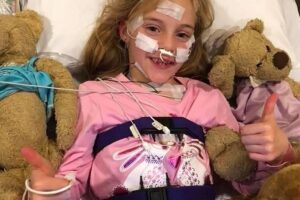 Menina de 11 anos descobre que tem alergia ao sol