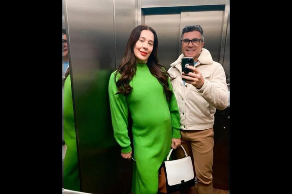 Claudia Raia se emociona ao ver evolução da garvidez