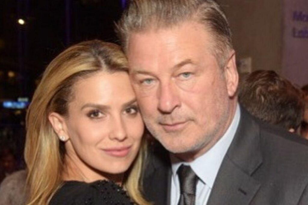Alec Baldwin processa quatro membros da equipe de “Rust” pelo tiro que matou Halyna Hutchins