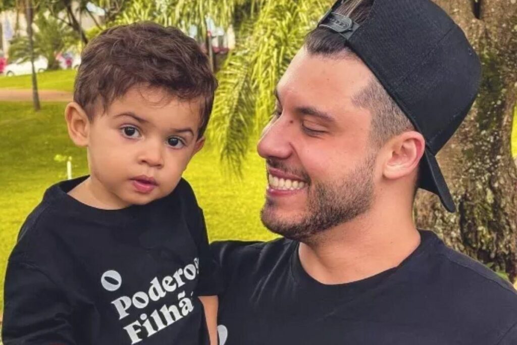 Murilo surgiu ao lado de Leo