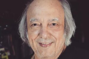 Erasmo Carlos é internado no Rio de Janeiro às pressas
