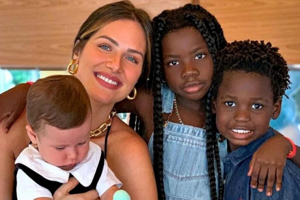 Giovanna Ewbank fala sobre o racismo sofrido pelos filhos: “Nunca vamos abaixar a cabeça”