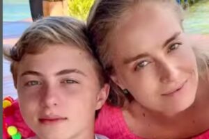 Angélica mostra todo o orgulho ao ver a filha no palco se apresentando: ”É inspirador”