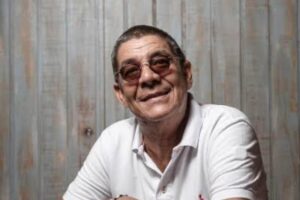 Zeca Pagodinho mostra comeoração de 6 meses do neto