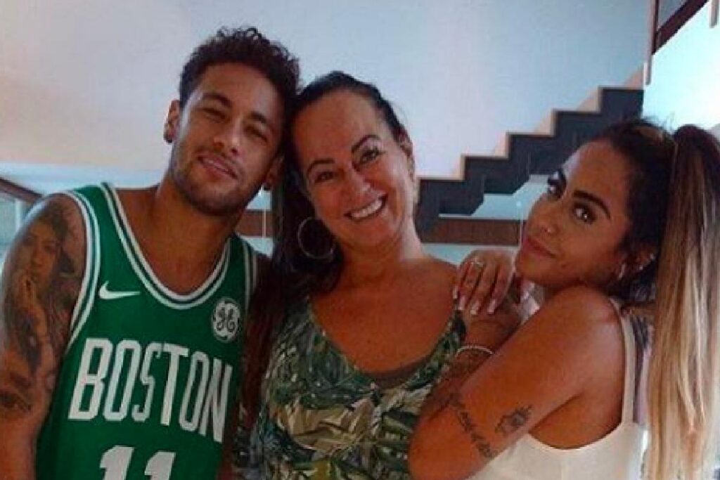 Mãe de Neymar está completando seus 56 anos nesta quinta-feira, 19 de janeiro