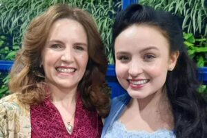 Silvana, mãe de Larissa Manoela, para de seguir filha e genro nas redes sociais e deixa recado no perfil do ex-namorado da atriz