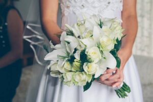 Noiva causa briga na família após tomar decisão em casamento
