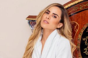 Wanessa Camargo compartilha foto rara com o irmão