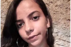 Em uma manobra brusca durante o trajeto até o hospital, o monitor cardíaco se soltou
