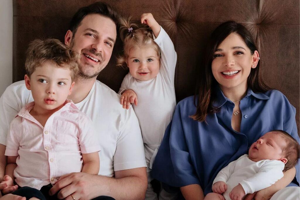 Sabrina Petraglia e filhos no aquário do Dubai Mall