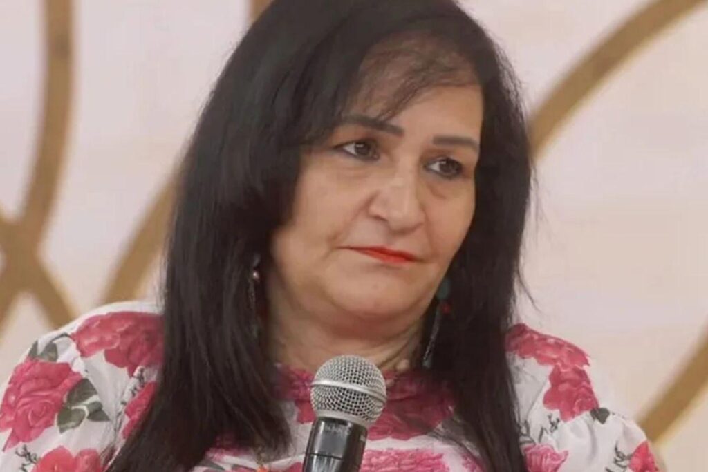 Professora falece em atentado dentro de escola