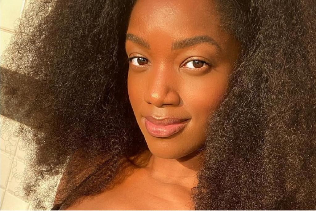 Fãs apontam suposta gravidez da cantora