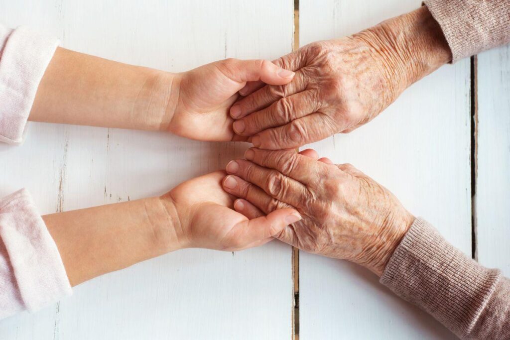 A maternidade reaproxima as mães das avós, criando momentos únicos e memórias inesquecíveis
