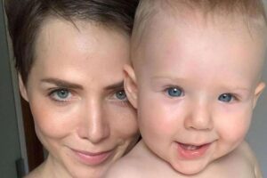 Letícia Colin e filho