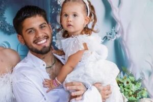 Maria Alice está completando 2 anos