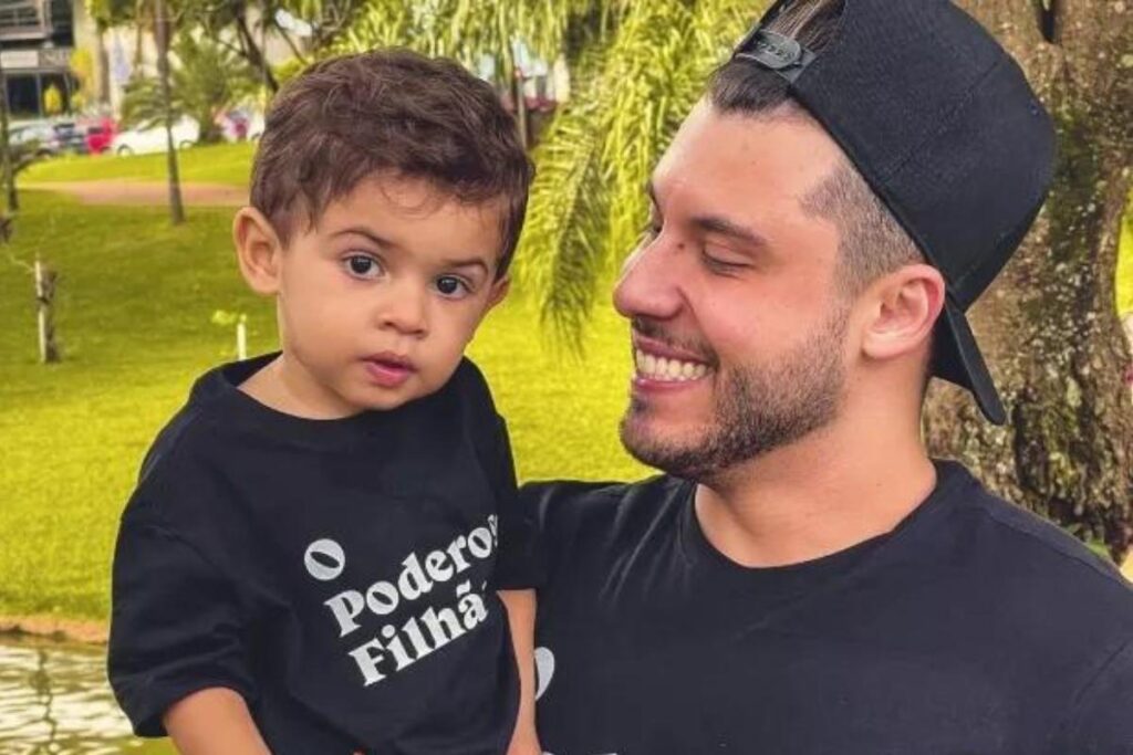 Filho de Murilo Huff se escondendo para não ir para a escola